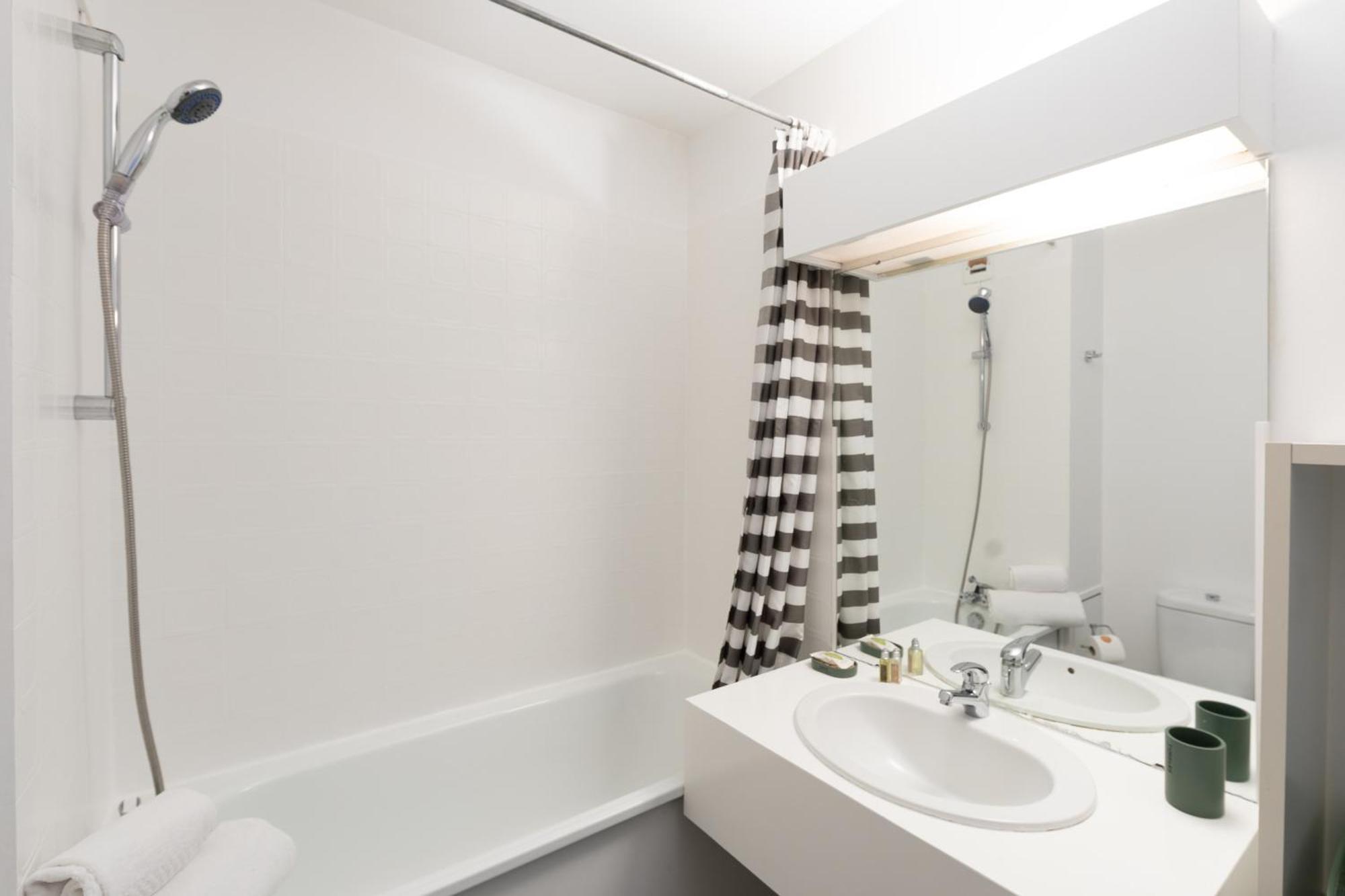 Apartment Les Pour 2 Personnes A *
